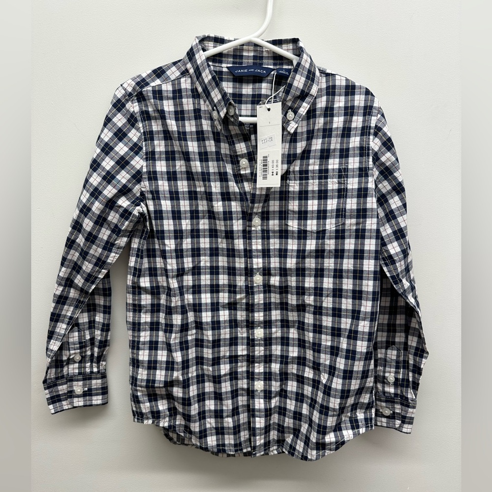 Boys size 5 Janie and Jack button downs. 6 shirts included.
